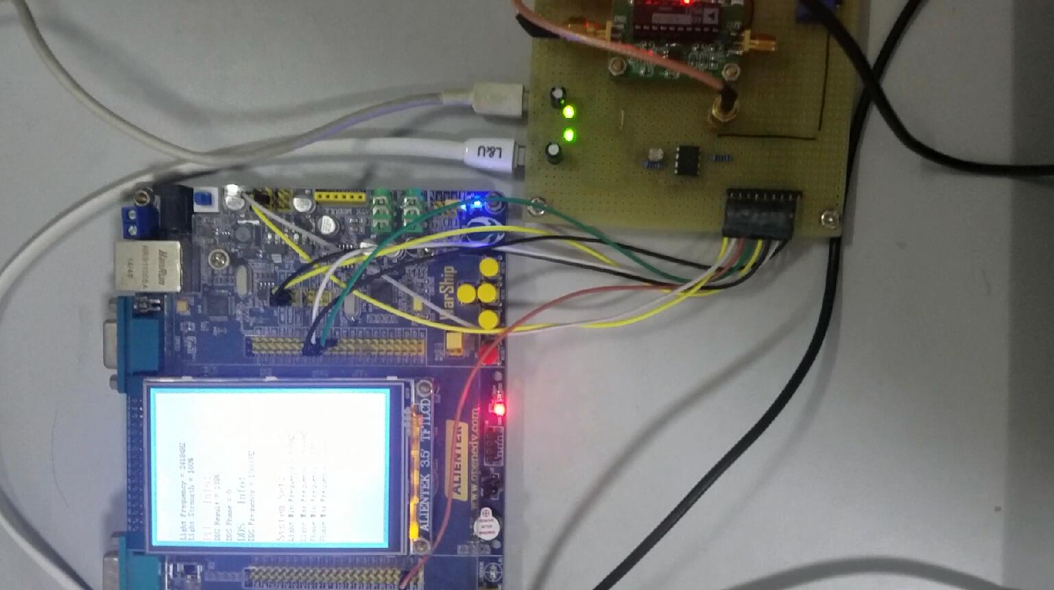 7138+stm32锁相放大器光电检测电路设计c（300元）